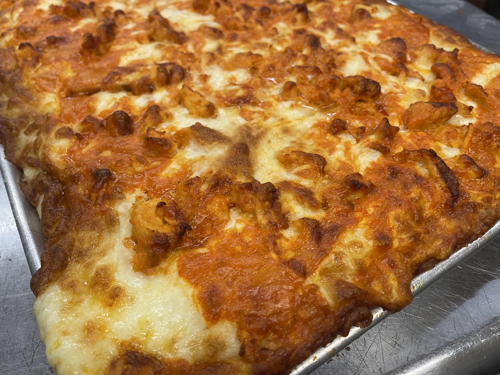 Buffalo chicken focaccia pizza